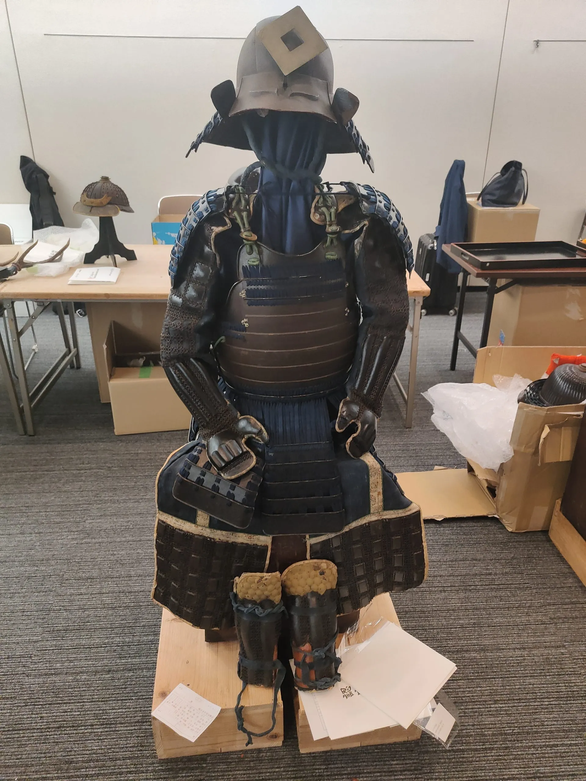Biannual dealers Tokio auction 8