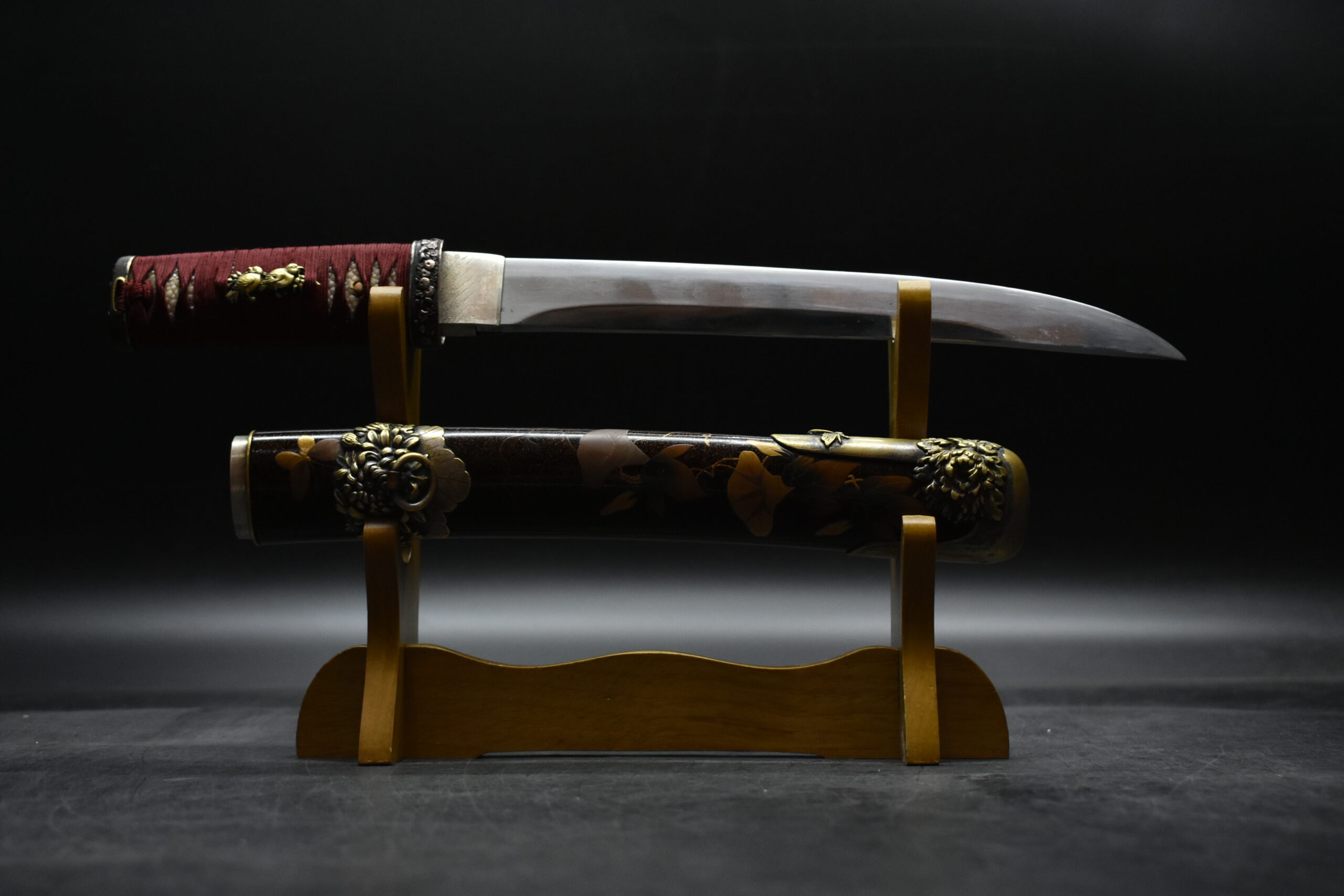 Tanto in jewel koshirae