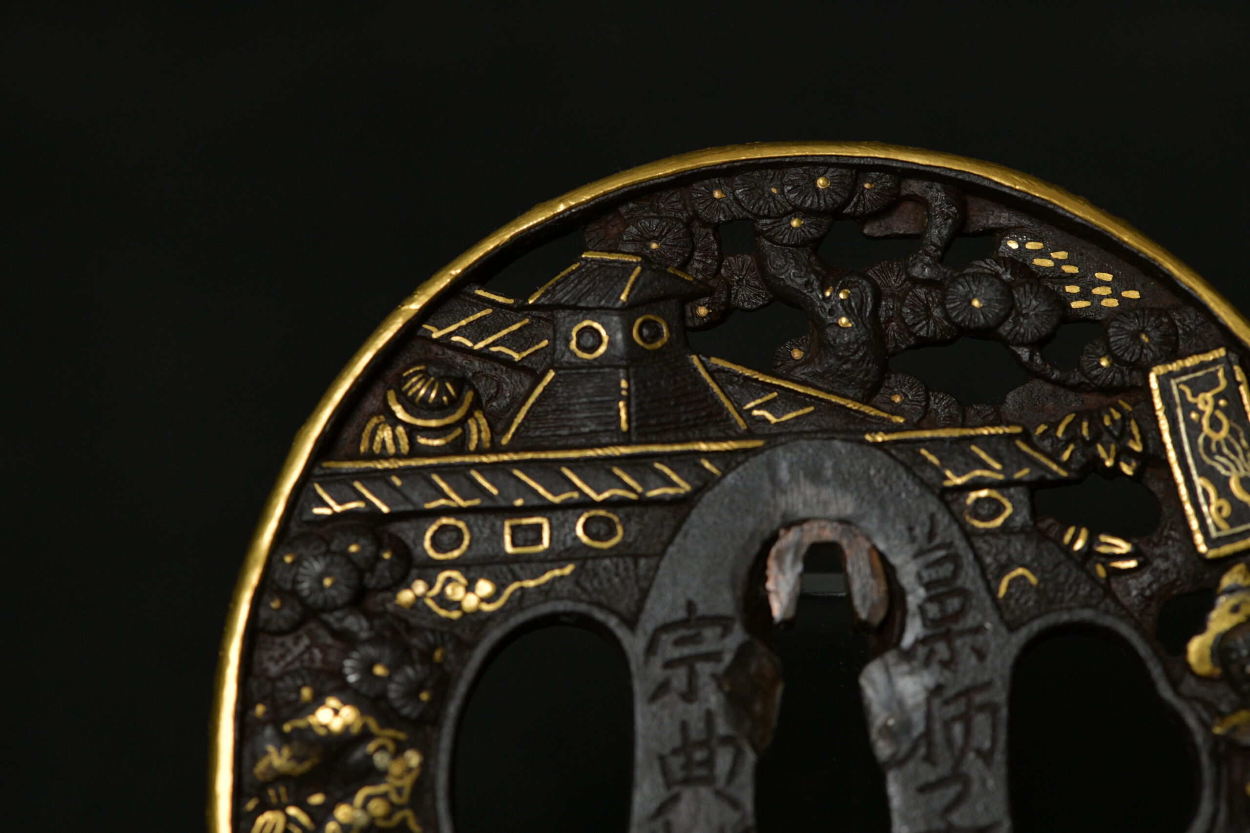Marugata Soten Iron tsuba