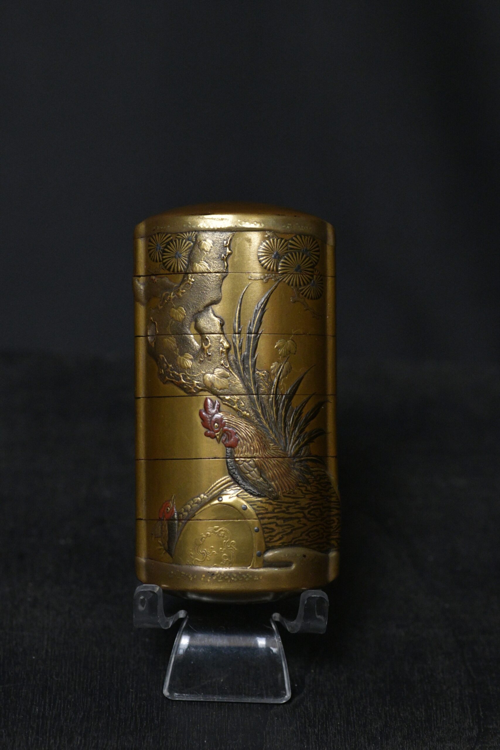 Inro Rooster and hen