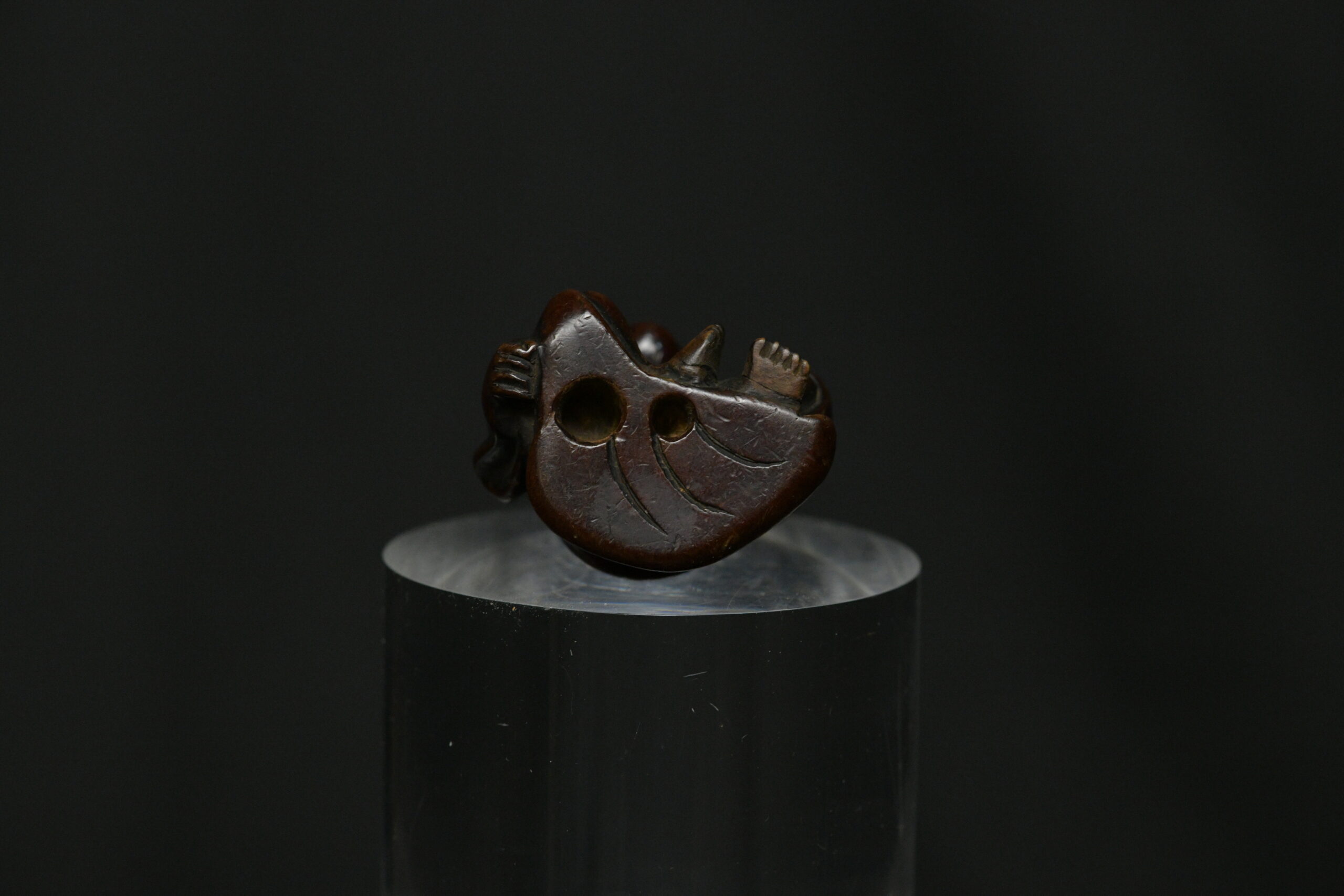 Netsuke sennin wood