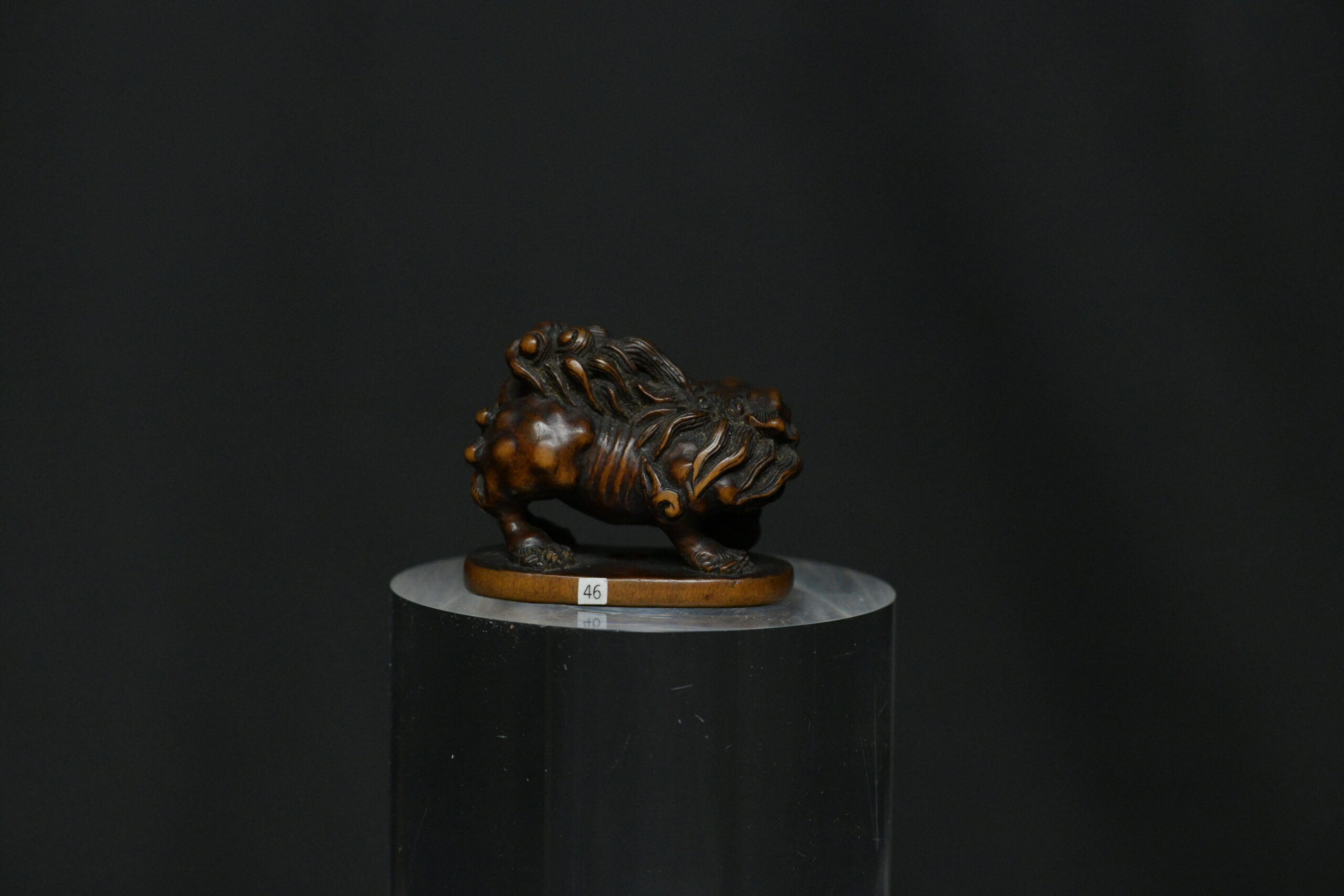 Netsuke Shishi wood II