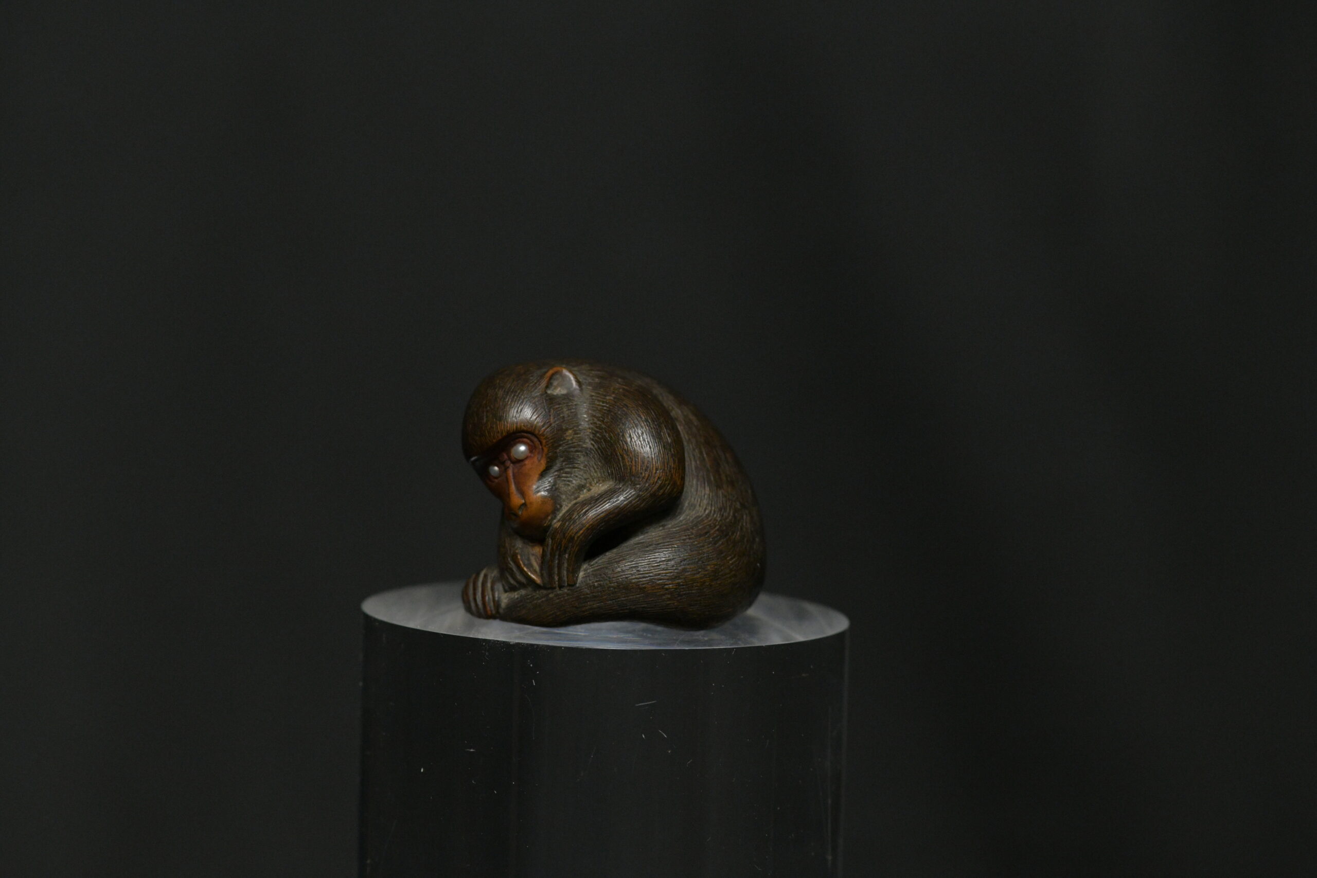 Netsuke monkey wood shibayama