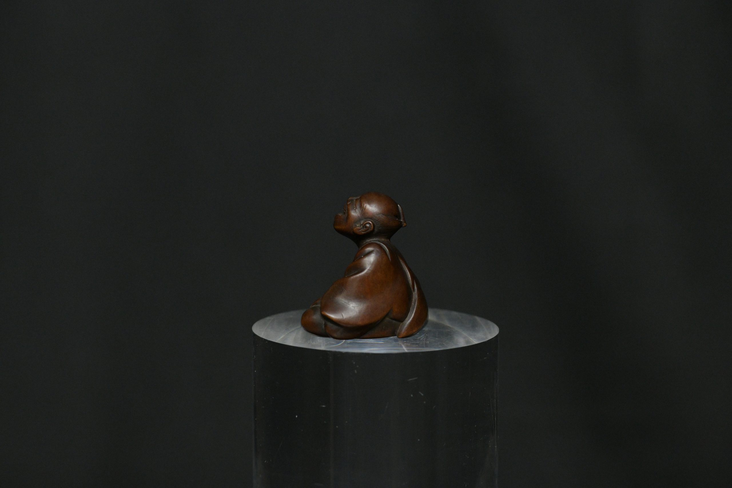 Netsuke sneezer wood