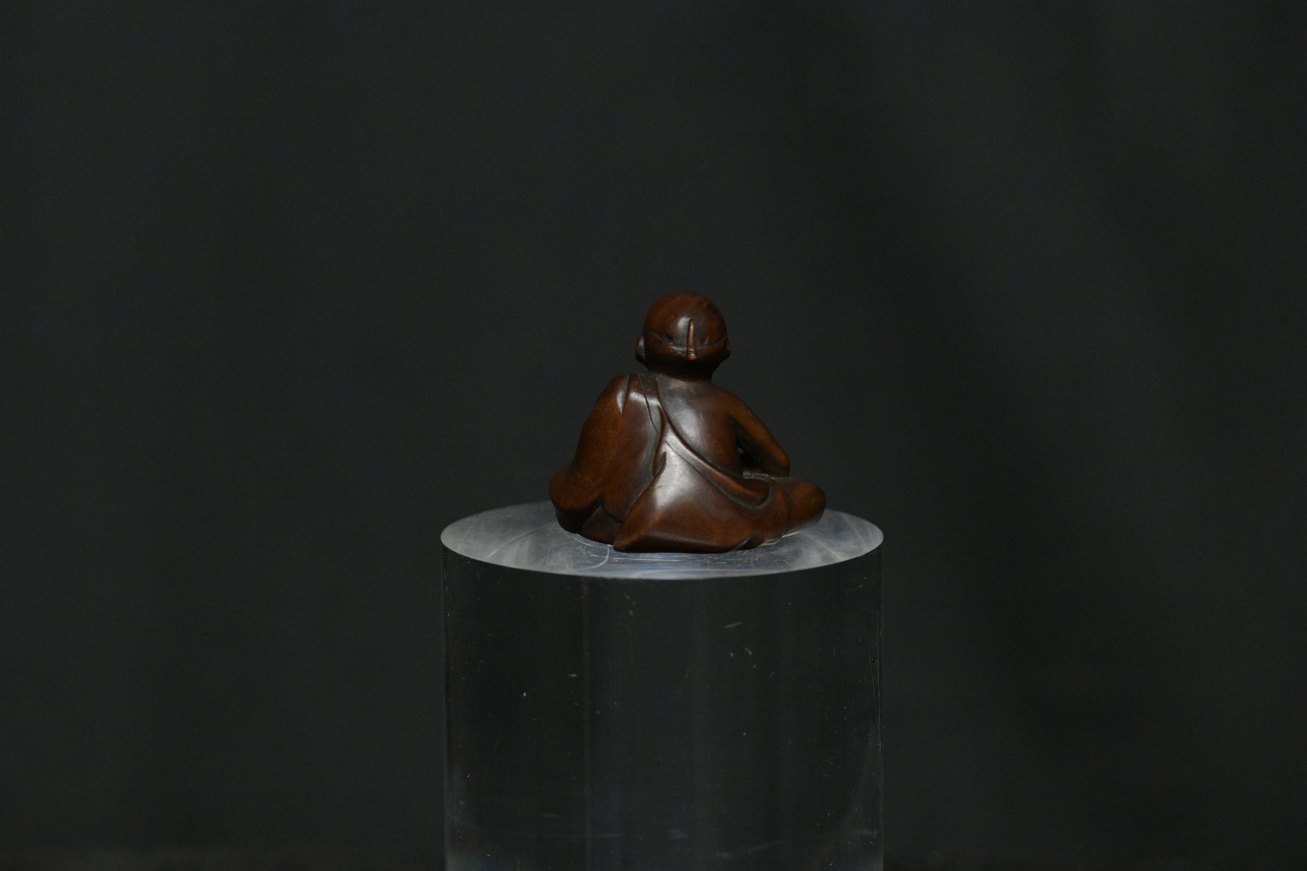 Netsuke sneezer wood