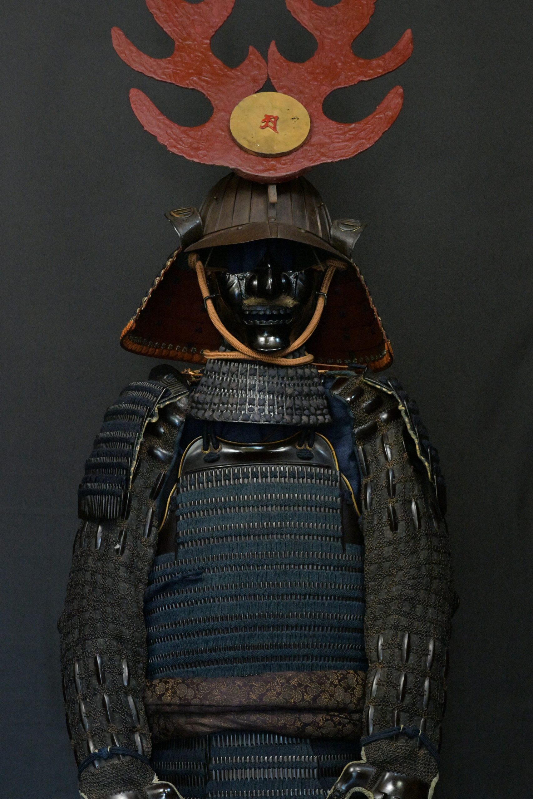 Gusoku flame maedate