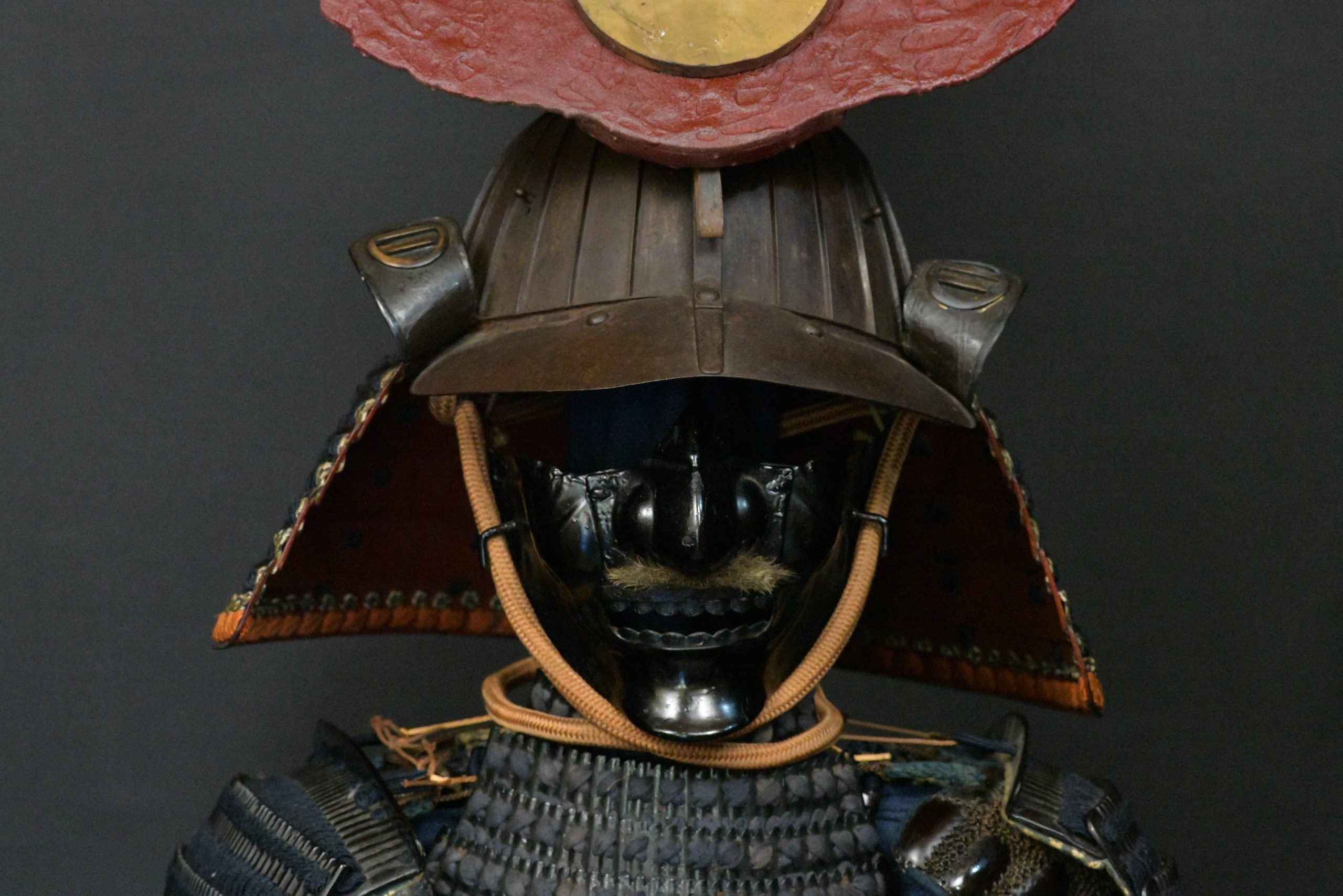 Gusoku flame maedate