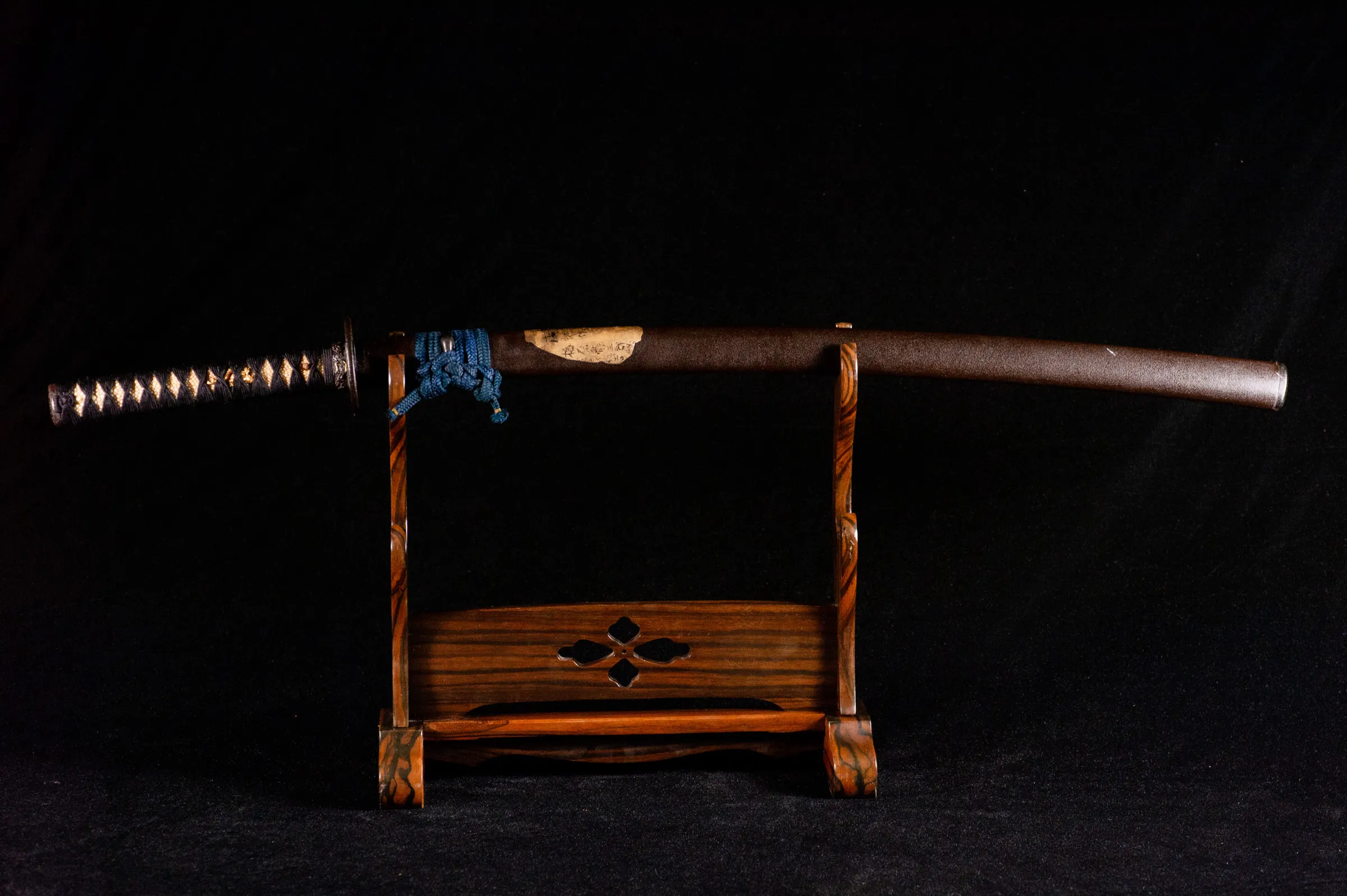 Nihonto katana "Yasutsugu" with Aoi mon NBTHK Tokobetsu Hozon - Image 22