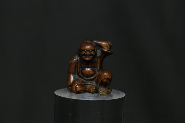 Netsuke sennin wood